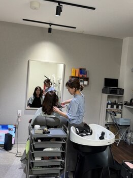 クオラ(QUOLA)の写真/周りを気にせず、落ち着いた時間を過ごせる半個室の癒しサロン＊上質空間で至福のひと時を…。