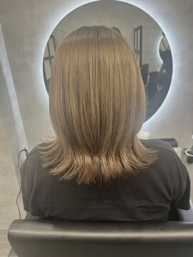 アイ(_i) #ミルクティーベージュ#ハイトーン