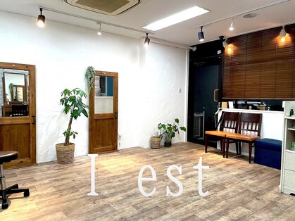 アイエスト 東新宿(I est)の写真