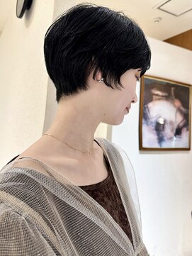 ヤイエ 青山店(yiye) マッシュショート丸みショートボブくびれショート黒髪ショート