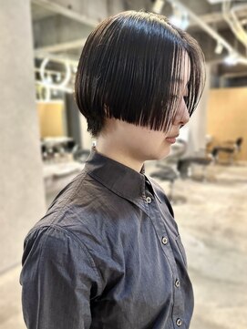 イトシテ 前下がりハンサムショート【鎌田　隆雅】