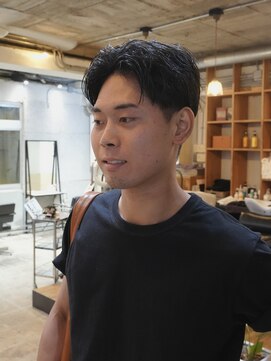 ヒカリス 中崎店(HIKARIS) メンズ × カット