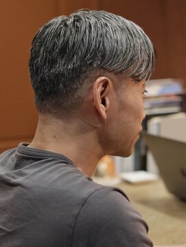 ダウバーバーショップ 銀座(DAU BARBER SHOP) サイドパート