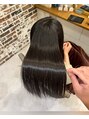 グラスヘア(Grous hair)&nbsp;うねり、広がりでお悩みのお客様。手で乾かすだけでこの艶は◎！