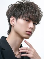 アズ ワン(AS ONE)&nbsp;波巻きパーマツイストスパイラルパーマツーブロックメンズ黒髪