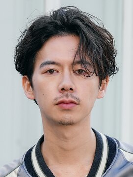 フィフス トウキョウ (fifth TOKYO) ルーズパーマルーズショートパーマビジネスショート刈り上げ渋谷