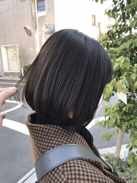 ブリス(VLISS) レイヤーカット　ボブ　 顔周りレイヤー 透明感 20代30代40代