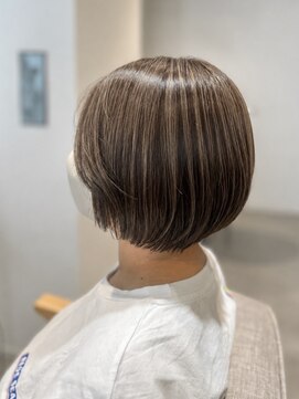 カルゥグラッシー(KALOU glassi) くびれショートボブ◎ナチュラルハイライト《高倉》