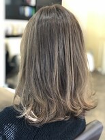 アリア トータルビューティー(Aria total beauty) highlight colour