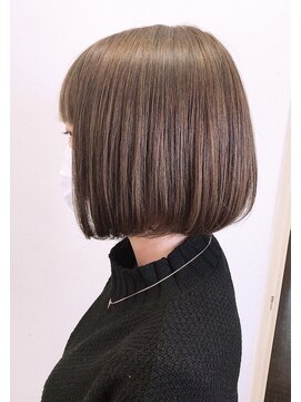 グロウ バイ フェイス(GLOW by face) 【eriko】肩上ボブ★ブラウンベージュ