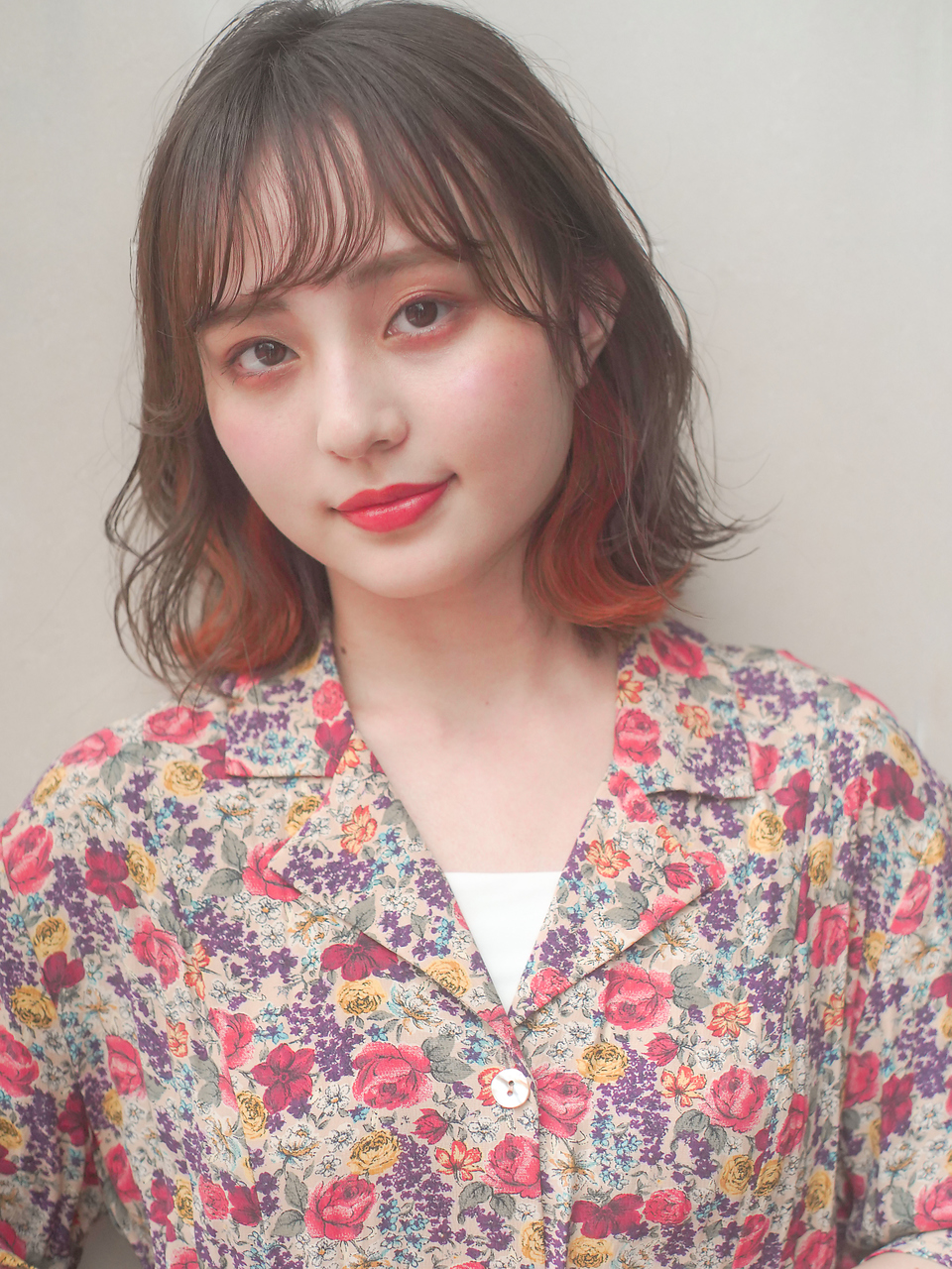 大人かわいい　シースルーバンク チャコールグレー アースカラー