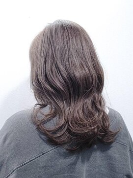 ラテ アトリエ(latte atelier) イルミナカラー/大人可愛い