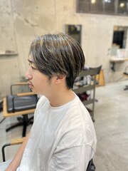 ハイライトカラー センター分け メンズショート