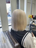 アフューズバイストゥー(Vfuse by StueW)&nbsp;ホワイトベージュ［倉敷］［岡山］［水島］