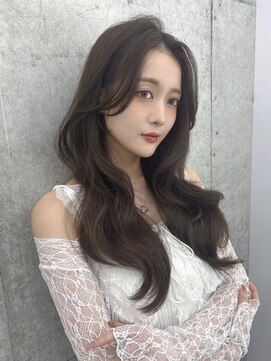 フォンズ(FONS) 透明感グレージュカラー/韓国くびれヘア/ロングレイヤー/表参道