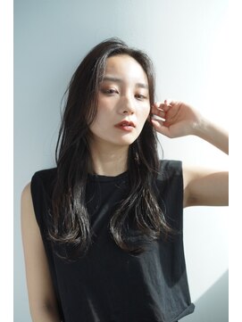 ルフュージュ バイ プロデュース 相模大野店(Refuge by Produce) 暗髪/レイヤーカット/長めバング