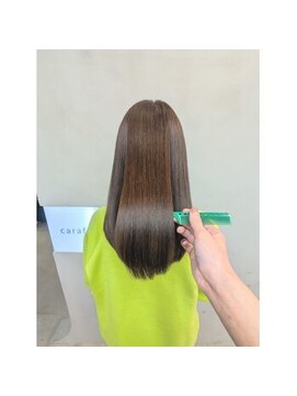 カラフェ(carafe) 美髪矯正　髪質改善　艶髪　グレージュ　ストレートヘア