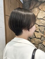 ルイ(ROUIS produced by LUCK 津田沼)&nbsp;ROUIS 津田沼 丸みショート/ブラウン/ツヤ髪/レイヤーショート