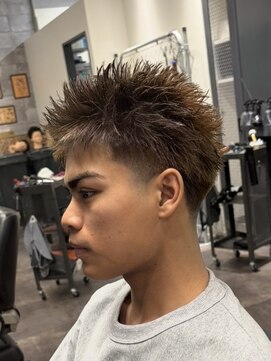 フランクスバーバーリベラルド 横浜(FRANK'S BARBER LIBERALD) メンズメンズカットブリーチR