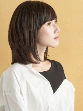 ミンクス 青山店(MINX) 流れる前髪とひし形シルエットのミディアムヘア