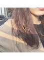 ムイミ(muimi)&nbsp;ブリーチ無しの透け感があるカラーリングを考えるのが得意です