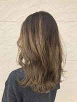 アンカーウェリナ(ANCHOR welina) グラデーションカラーで活かす、ブランドベージュ