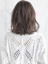 ルティア(Lutia)&nbsp;切りっぱなしボブ×グレージュカラー☆