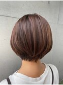 ナチュラル立体感まるみショート ツヤ髪ハイライトブラウン