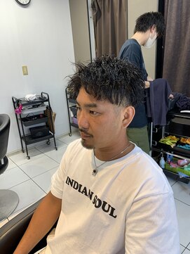 アイズ 海老名(AIZU) ツイストスパイラルパーマ波巻きスパイラルパーマ波巻きパーマ