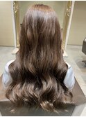 ミルクティーベージュ