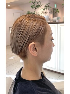 エルトレス(el tres) ［eltres］オレンジベージュショート