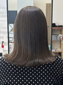 アトリエコア(Atelier Coa) ミルクティーベージュカラーくびれヘアグレージュカラー韓国