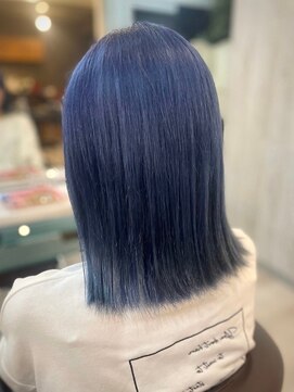トモズヘアデザイン(Tomo's Hair Design) ブルーカラー