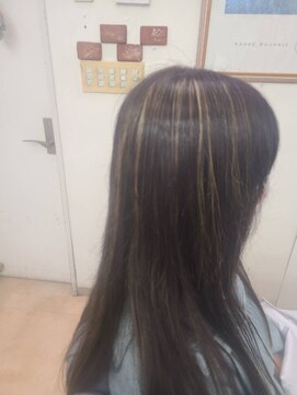 フィールズ(HairShopGarden feels) カット＋ハイライト