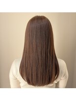 ウィスタリアフィールドプランシュ(WISTARIA FIELD-PLANCHES)&nbsp;大人女性艶カラーストレートスタイル　Auguaトリートメント