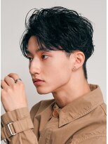 レタッチ バイ フィフス 天神大名(RETOUCH by fifth)&nbsp;天神ニュアンスパーマフェザーパーマセンターパートウルフカット