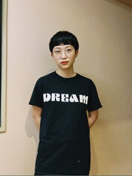 楪(yuzuriha) pixie cut 1