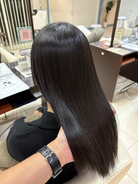 ウィーブリスタ(Weve Rista) ミディアムヘア/暗めカラー/グランマッシュ/富里