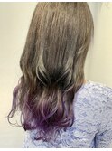 アッシュグレーロング×紫インナーカラー