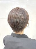 ショートボブ×明るめベージュ