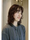＜ゲスト＞暗髪でも重く見えない◎動きが出るレイヤーパーマ