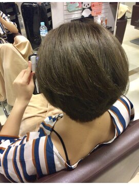 アクエアーフォンテ(aquair fonte) 大人ハンサムショートナチュラルアッシュブリーチなし20代30代