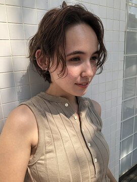 ナル(nalu.) 癖っ毛風ショート