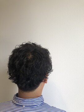 キー(KEY) メンズスタイル　かき上げスタイル　七三オールバック