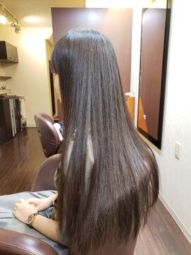 ヘアメイク ビス(Hair Make Bis.) ロングレイヤースタイル