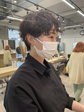 サーカス 町田(circus) スタイリング簡単パーマショートスタイル