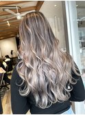 ミルクティーバレイヤージュインナーカラーダブルカラーベージュ