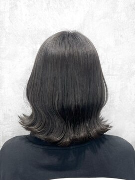 デミヘアー(Demi hair) グレージュカラー×くびれ巻き