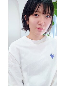 ルッツ(Lutz) ローライトボブ