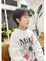 コムヘアー(COM HAIR)&nbsp;ミニショート。耳かけショート。